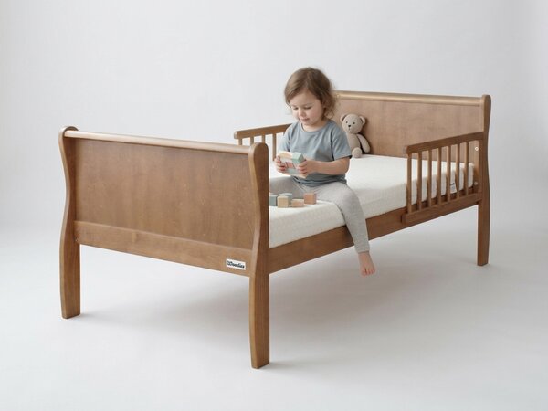 Detská drevená posteľ so zábranou Noble Toddler Bed 70x140 - orech