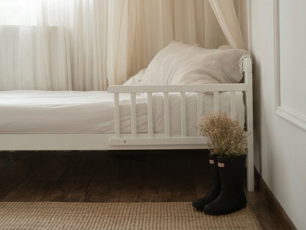 Detská drevená posteľ Country Junior Bed 80x160 - biela