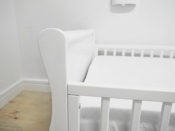 Detská drevená posteľ so zábranou Noble Junior Bed 80x160 - biela