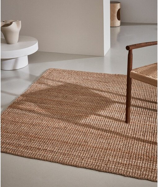 Ručne tkaný jutový koberec v prírodnej farbe 160x230 cm Madelin – Kave Home