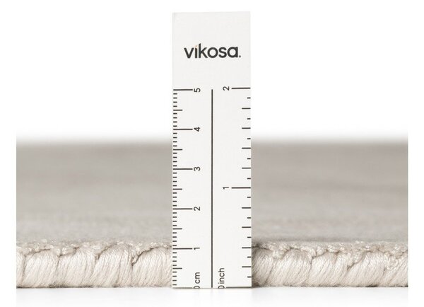 Sivý ručne tkaný okrúhly koberec z viskózy ø 120 cm Noemi – Vikosa