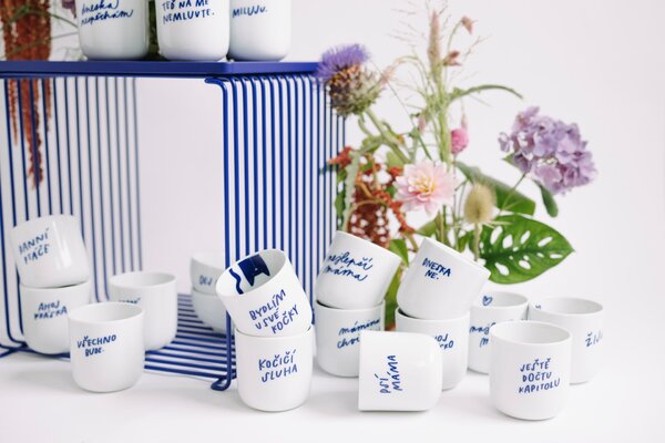 Porcelánový hrnček Bydlím u své kočky 270 ml