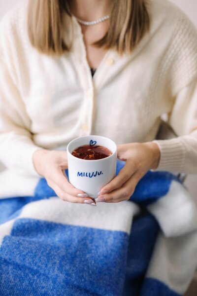 Porcelánový hrnček Miluju 270 ml