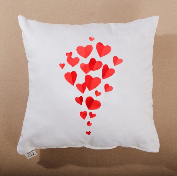 Dekoratívny vankúš Hearts 40x40 cm EMI