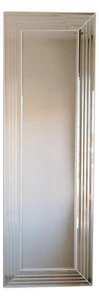 ASIR Zrkadlo A301D zrkadlo má strieborný rám s jemným vlnením, ktoré pridáva na elegancii. Zrkadlo A301D nesmie chýbať v žiadnej šatni ani chodbe. …