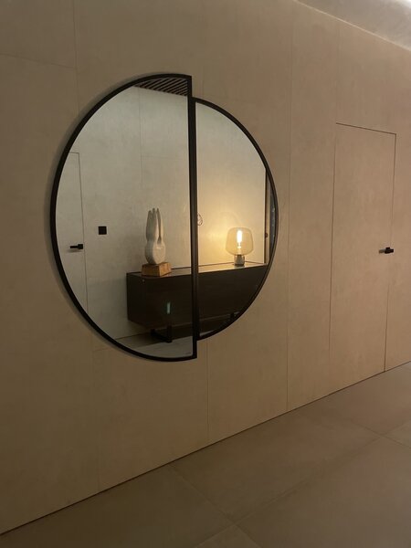 Zrkadlo Naseo Black 90 x 100 cm