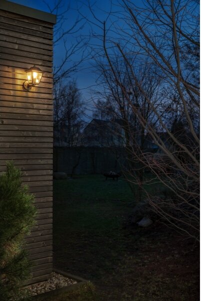 Osram - Vonkajšie nástenné svietidlo TRADITION UP 1xE27/60W/230V IP44