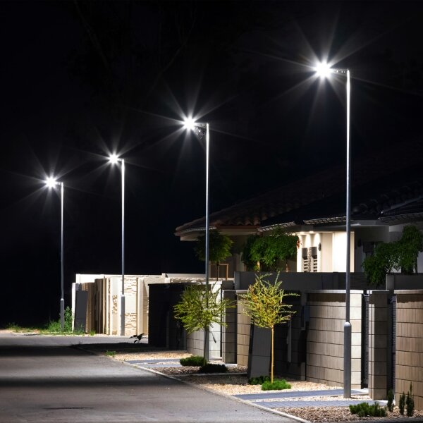 LED solárne pouličné svietidlo VIA 100W/10000 mAh 3,2V 6000K IP54 + diaľkové ovládanie