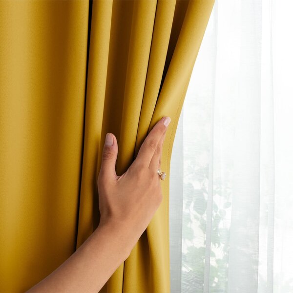 Žltý dimout záves 140x175 cm Kierra – Restilo