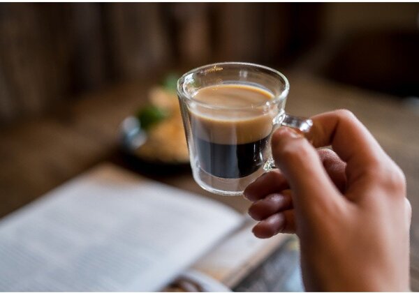 Sklenené hrnčeky v súprave 2 ks na espresso/dvojstenné 80 ml Diva – Vialli Design