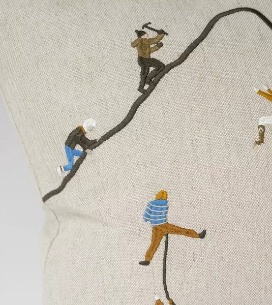Obliečka na vankúš Mountain Climbers 48 × 48 cm