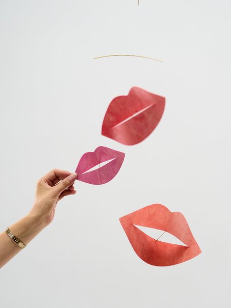 Kinet Kisses, vogue