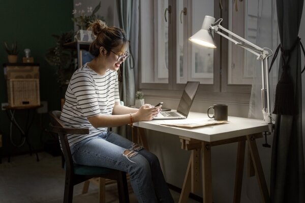 Osram - Stmievateľná LED stolná lampa s klipom OFFICE LINE LED/9W/230V 3000K biela