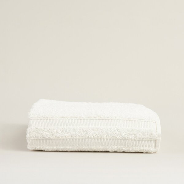 Uterák Essence 50x90 cm pure white