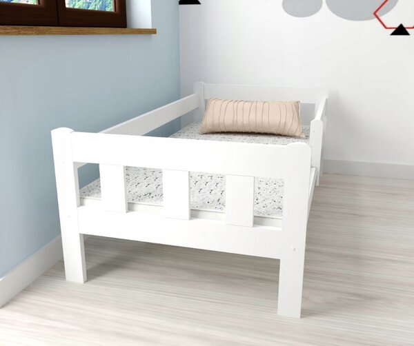 MAXMAX Detská posteľ z masívu borovice MAJA - 200x90 cm - biela