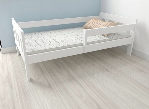 MAXMAX Detská posteľ z masívu borovice MAJA - 200x90 cm - biela