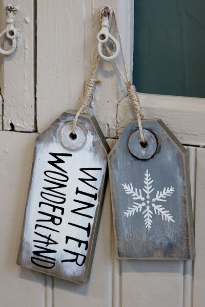 Biela a šedá antik vianočná ozdoba ceduľka Winter - 9*1,5*20 / 9*1,5*16 cm - Chic Antique