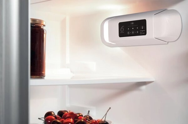 Whirlpool WBUL021 + kupóny na daľší nákup - Jednodverová chladnička zabudovateľná