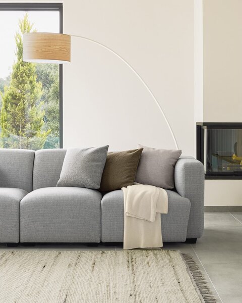 Biela/v prírodnej farbe stojacia lampa s dreveným tienidlom (výška 210 cm) Juhe Ash – Kave Home