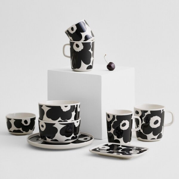 Marimekko Hrnček Oiva Unikko 0,2l, čierno-biely