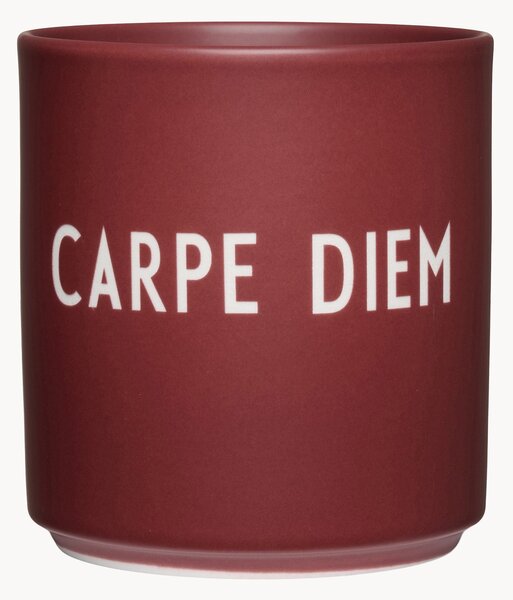 Hrnček's nápisom Favourite Carpe Diem