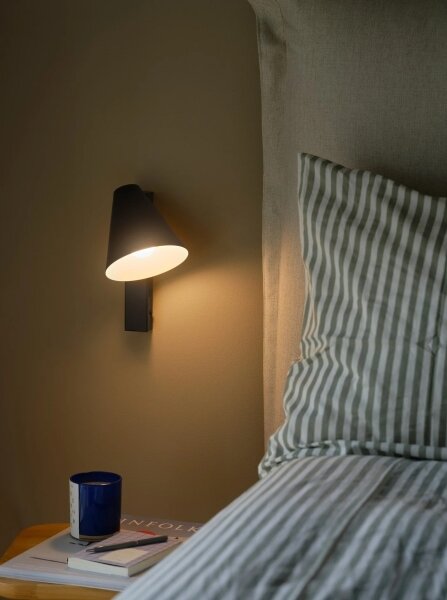 Nordlux - Nástenné svietidlo s USB WILMER 1xE14/40W/230V čierna
