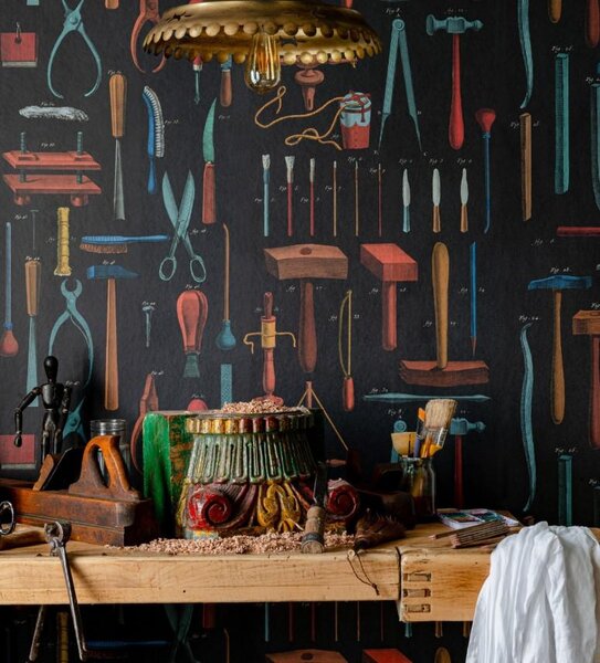MINDTHEGAP Old tools - tapeta