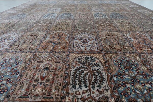 Ručne tkaný koberec Begum1200C v orientálnom štýle 2,40 x 2,90 m