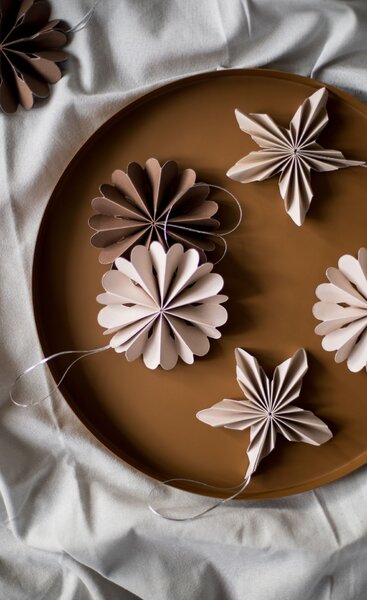 Kovová dekoratívna tácka Circle Coconut 30 cm