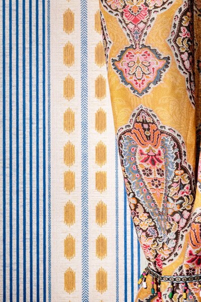 MINDTHEGAP Mouassine Turmeric - tapeta