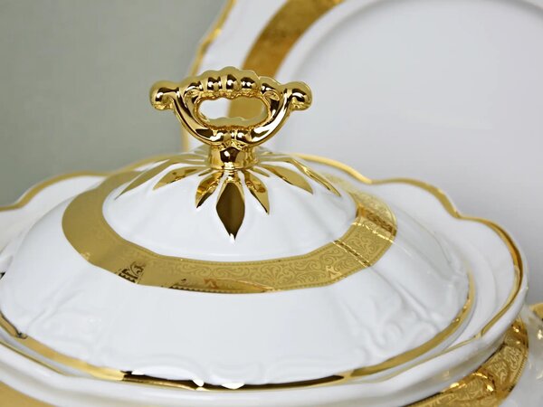 Maria Louise zlatá – luxusná 27-dielna obedová súprava z karlovarského porcelánu (Obedová súprava pre 6 osôb s bohatým zlatým dekorom)