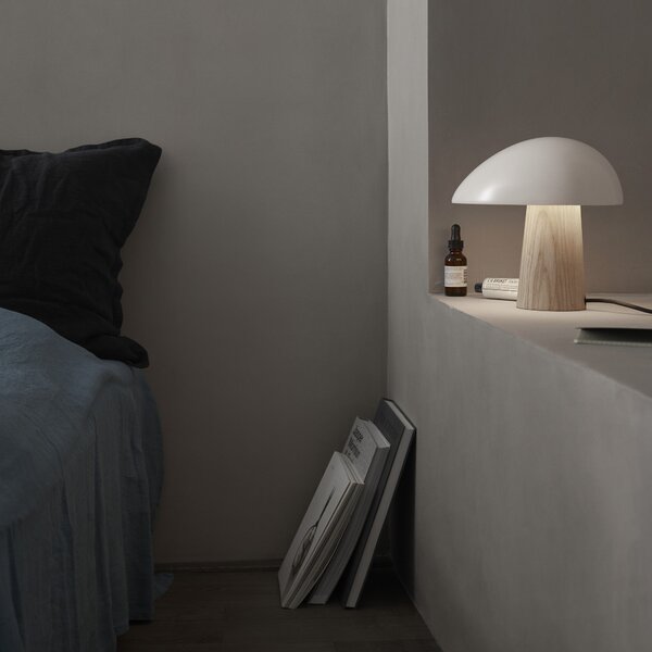 FRITZ HANSEN Stolová lampa Night Owl, Smokey White / Ash