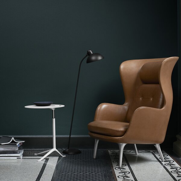 Stojacia lampa Kaiser Idell, Matt Black – Fritz Hansen