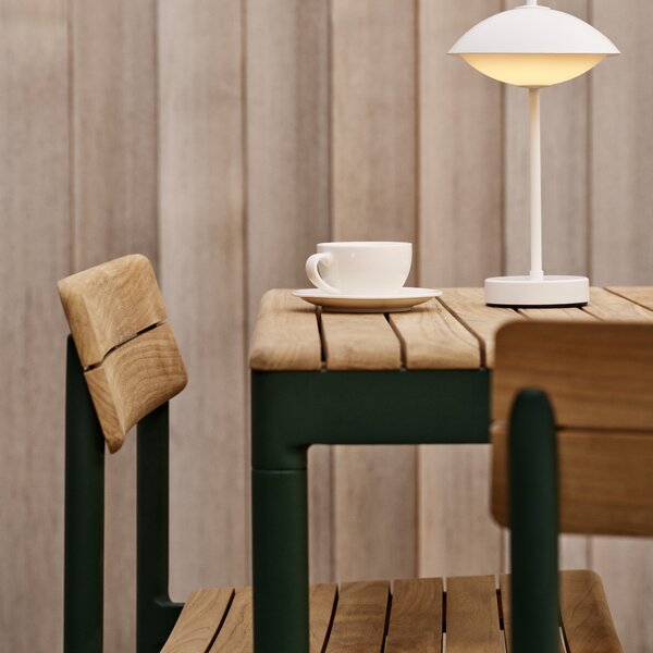 FRITZ HANSEN Záhradná stolička s podpierkami Pelagus, Teak, Hunter Green