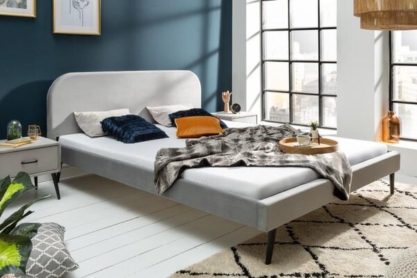 Nemecko - Elegantná posteľ FAMOUS 140x200 cm strieborno šedá zamat