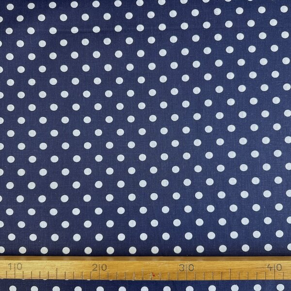 Metráž Bavlna vzorovaná - Bodka (1cm) biela na tmavomodrom