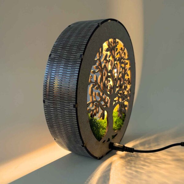 Drevené svetlo na nočný stolík Strom života s machom | ZOI: HDF - Orech 20 cm 4788-115195 LED0611