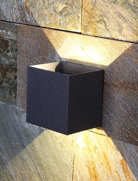 Nástenné svetlo CUBE Black 12W