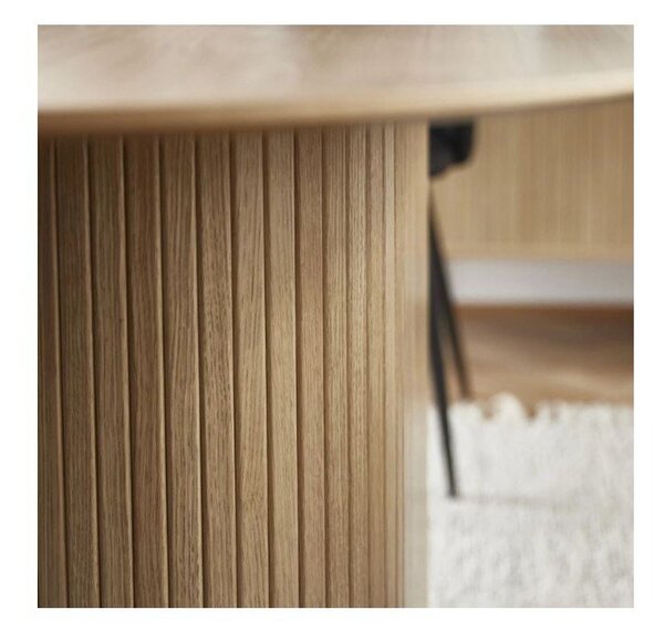 Jedálenský stôl s doskou v dubovom dekore 95x180 cm Nola – Unique Furniture
