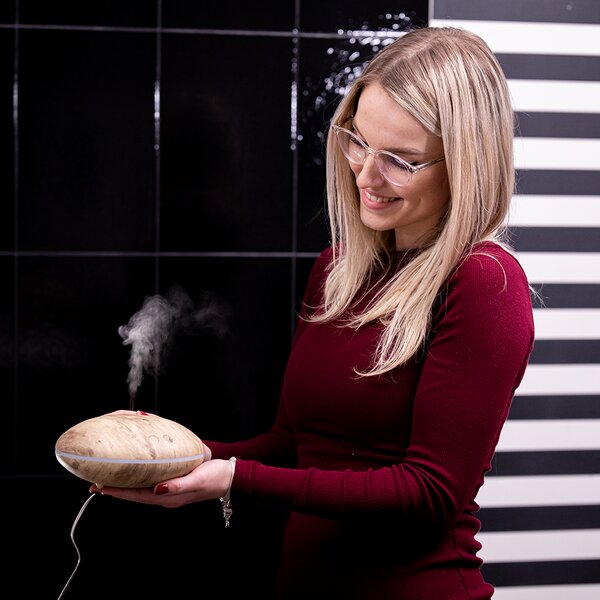 KONDELA Zvlhčovač/difuzér, farba drevo, OLIO