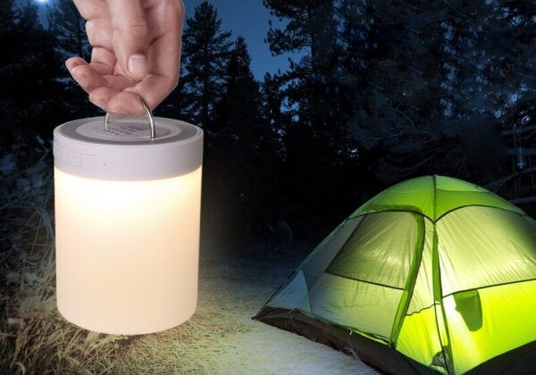 LED RGB stolná lampa s reproduktorom LED/5V