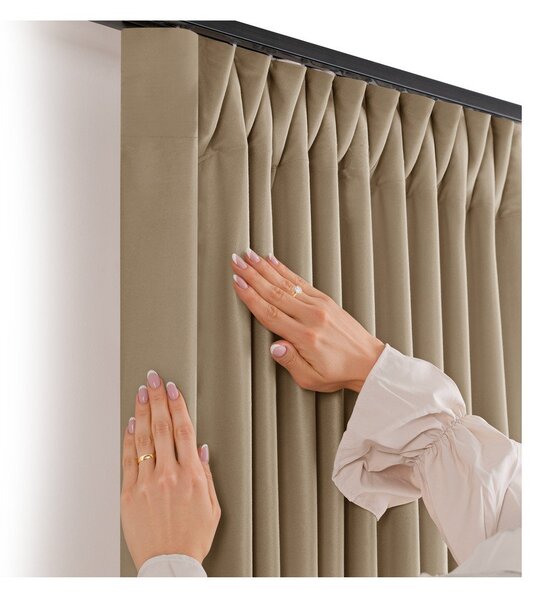 Béžový zamatový dimout záves 200x270 cm Velto – Filumi