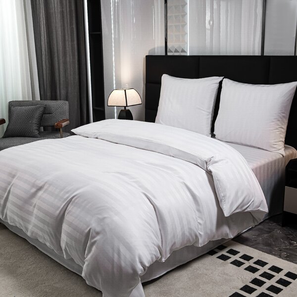 Hotelové obliečky z mikrovlákna JASMINE biele - prúžok 2 cm Rozmer obliečky: 70 x 90 cm | 140 x 220 cm