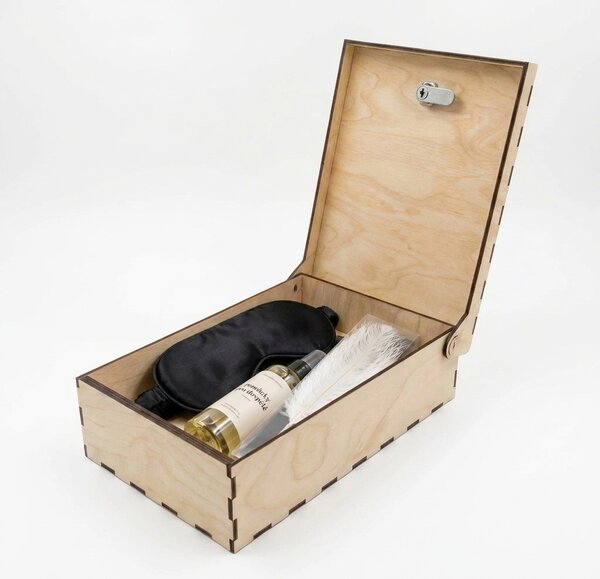 Usporadejto.cz Uzamykateľný box so zámkom na sladkosti a neresti VASKY, 30 x 20 x 10 cm